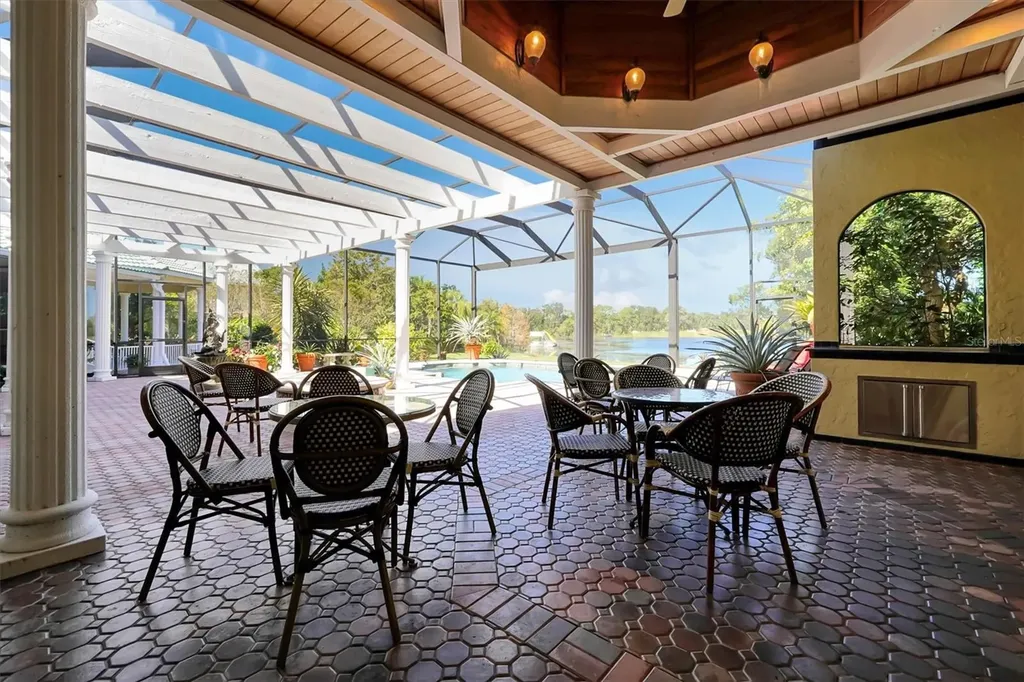4209 Lake Lockhart Drive Orlando FL 32810
