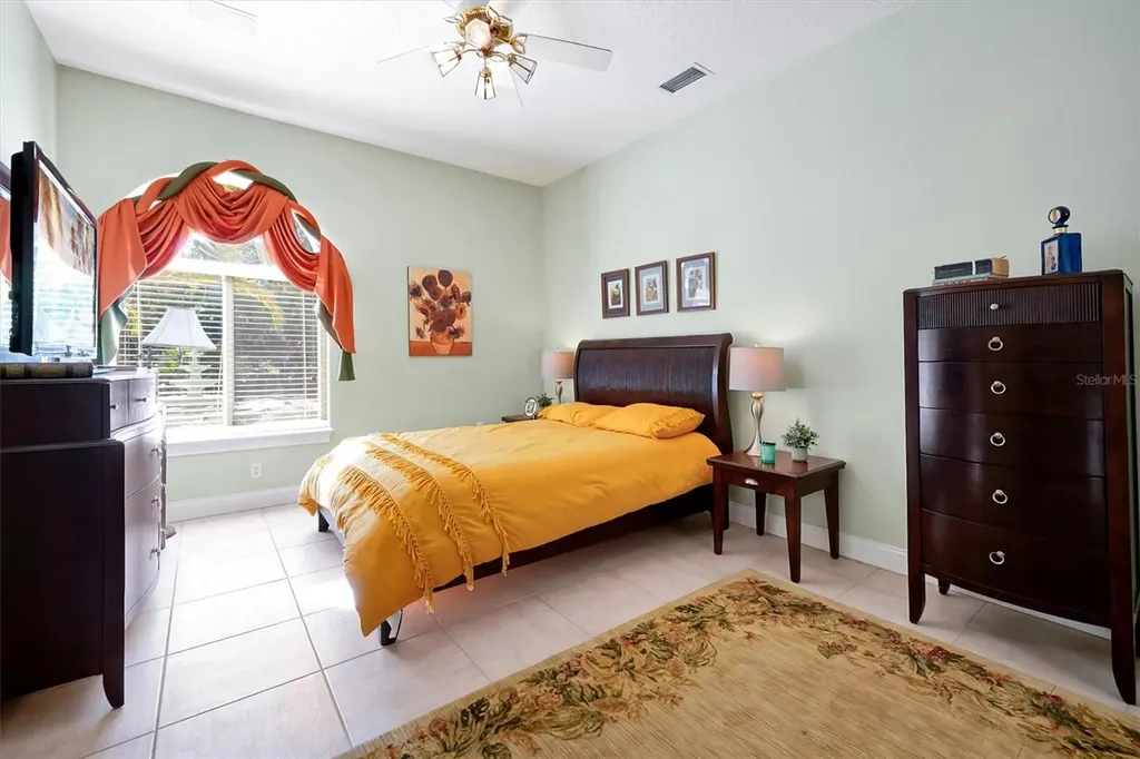 4209 Lake Lockhart Drive Orlando FL 32810