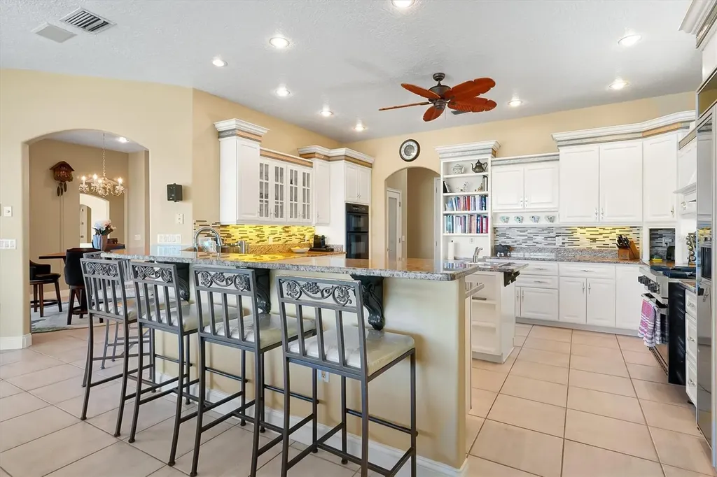 4209 Lake Lockhart Drive Orlando FL 32810