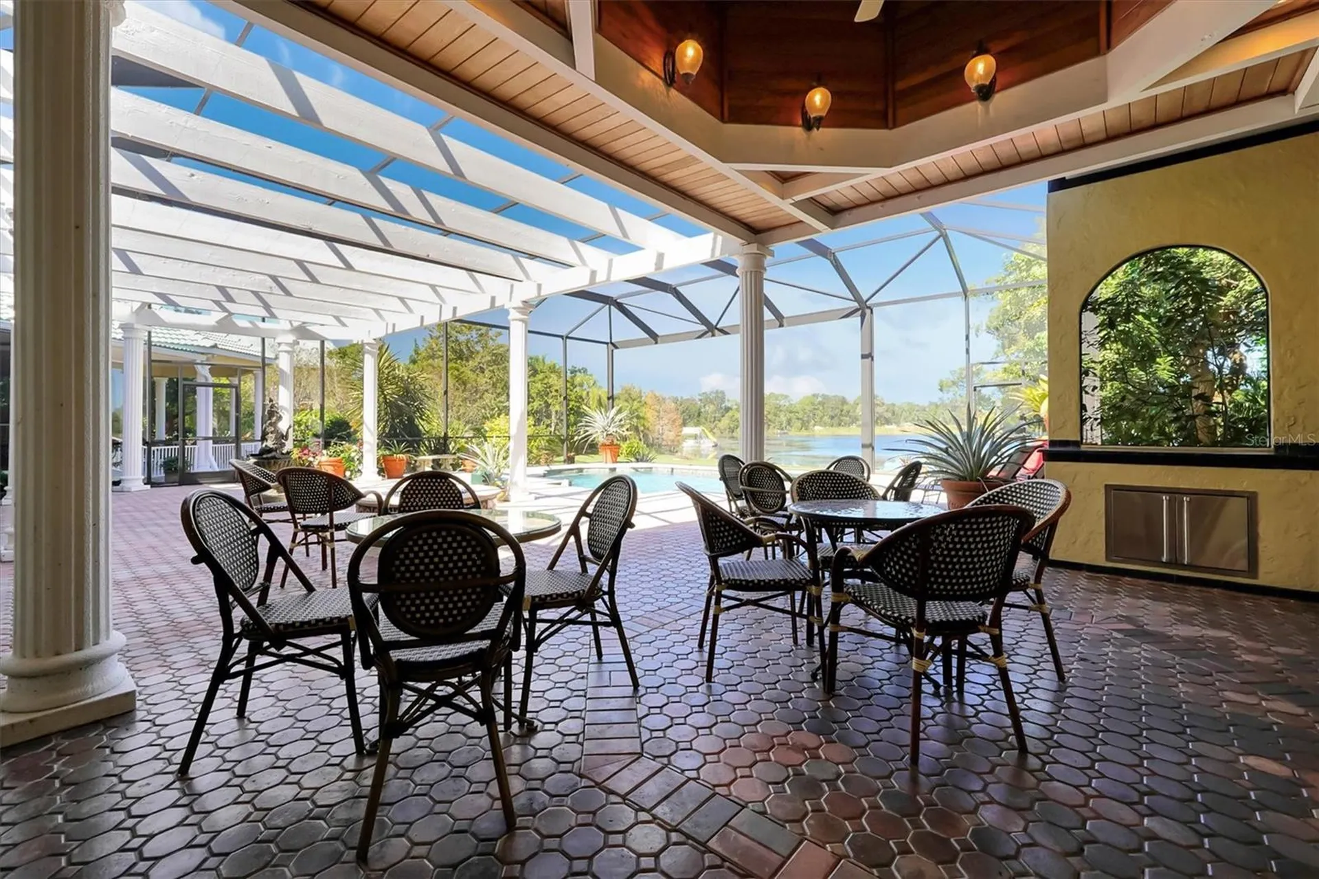 4209 Lake Lockhart Drive Orlando FL 32810