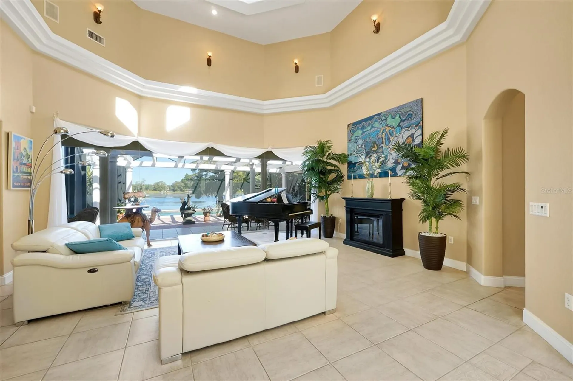 4209 Lake Lockhart Drive Orlando FL 32810