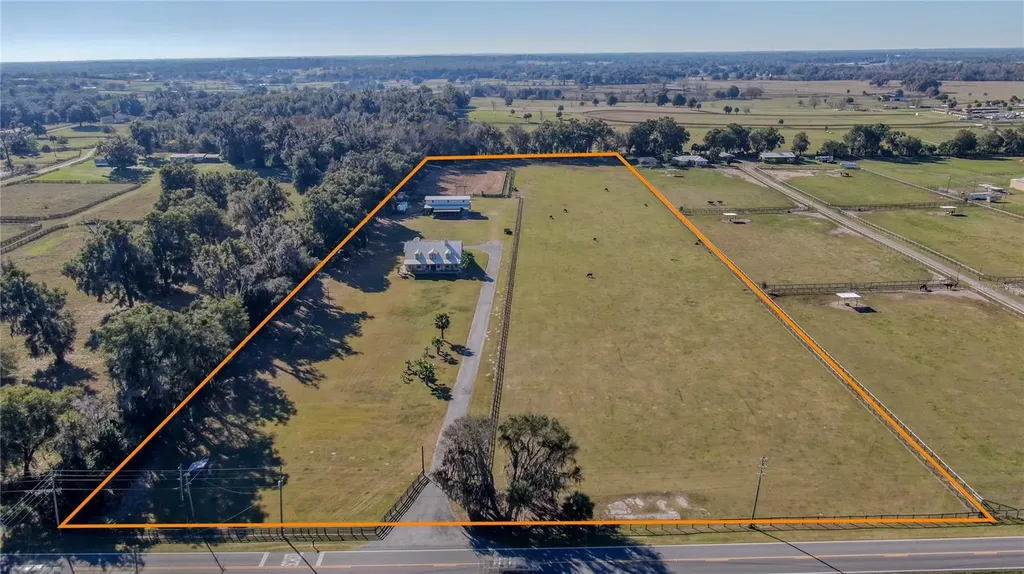 2198 W Highway 329 Citra FL 32113