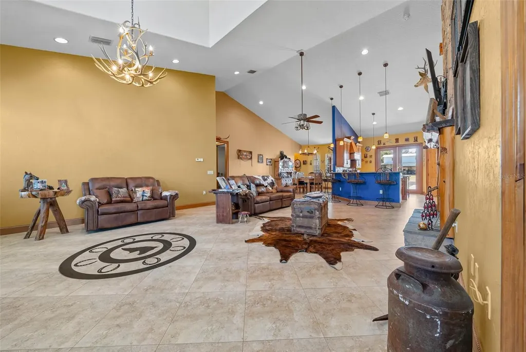2198 W Highway 329 Citra FL 32113