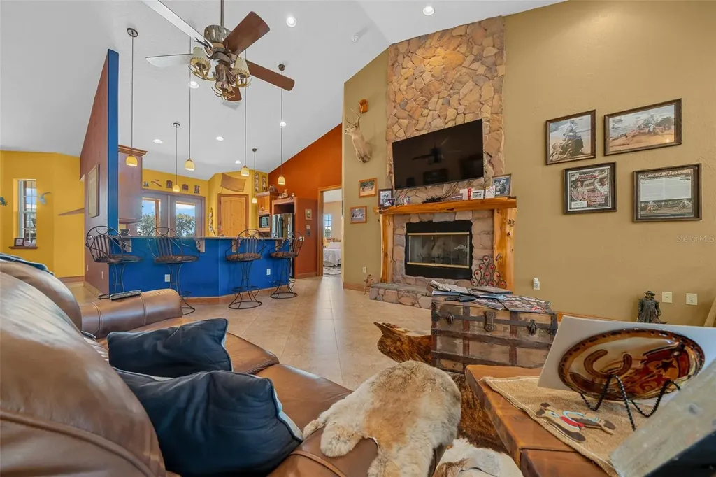 2198 W Highway 329 Citra FL 32113