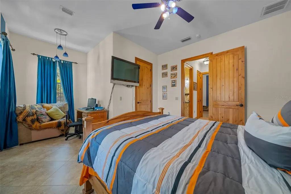 2198 W Highway 329 Citra FL 32113