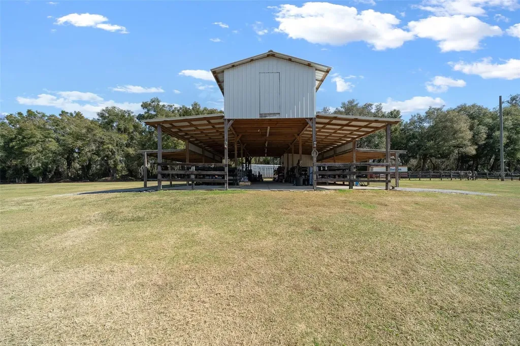 2198 W Highway 329 Citra FL 32113