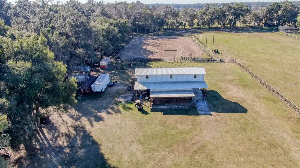 2198 W Highway 329 Citra FL 32113