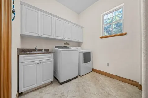 2198 W Highway 329 Citra FL 32113