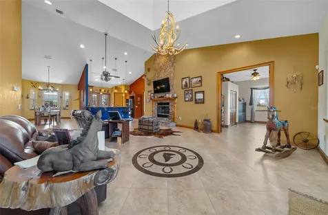 2198 W Highway 329 Citra FL 32113