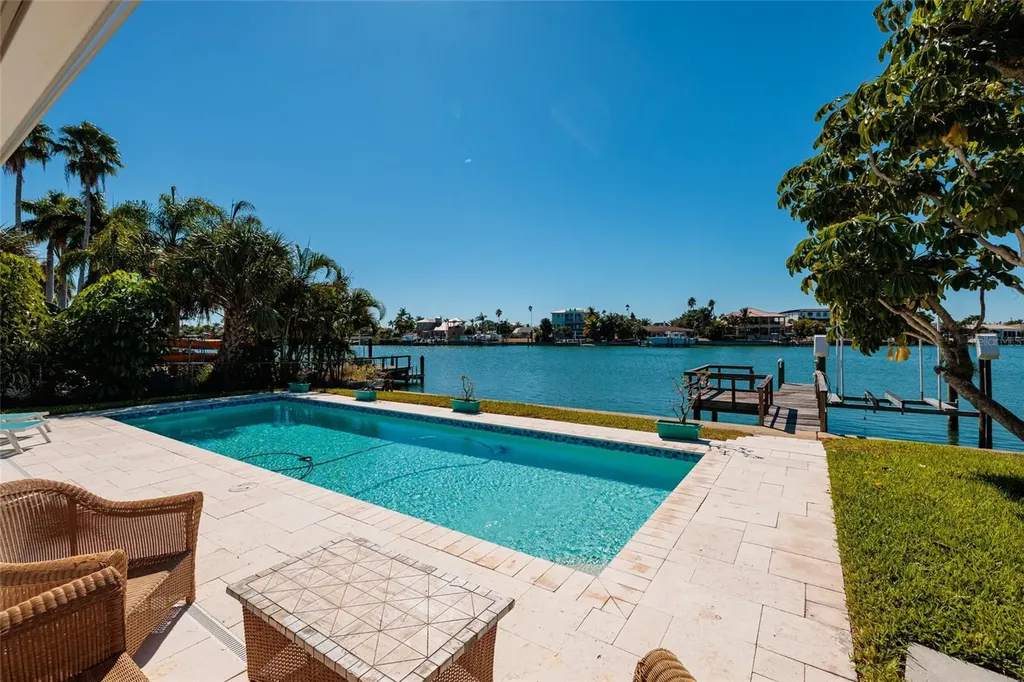 231 S Julia Circle St Pete Beach FL 33706