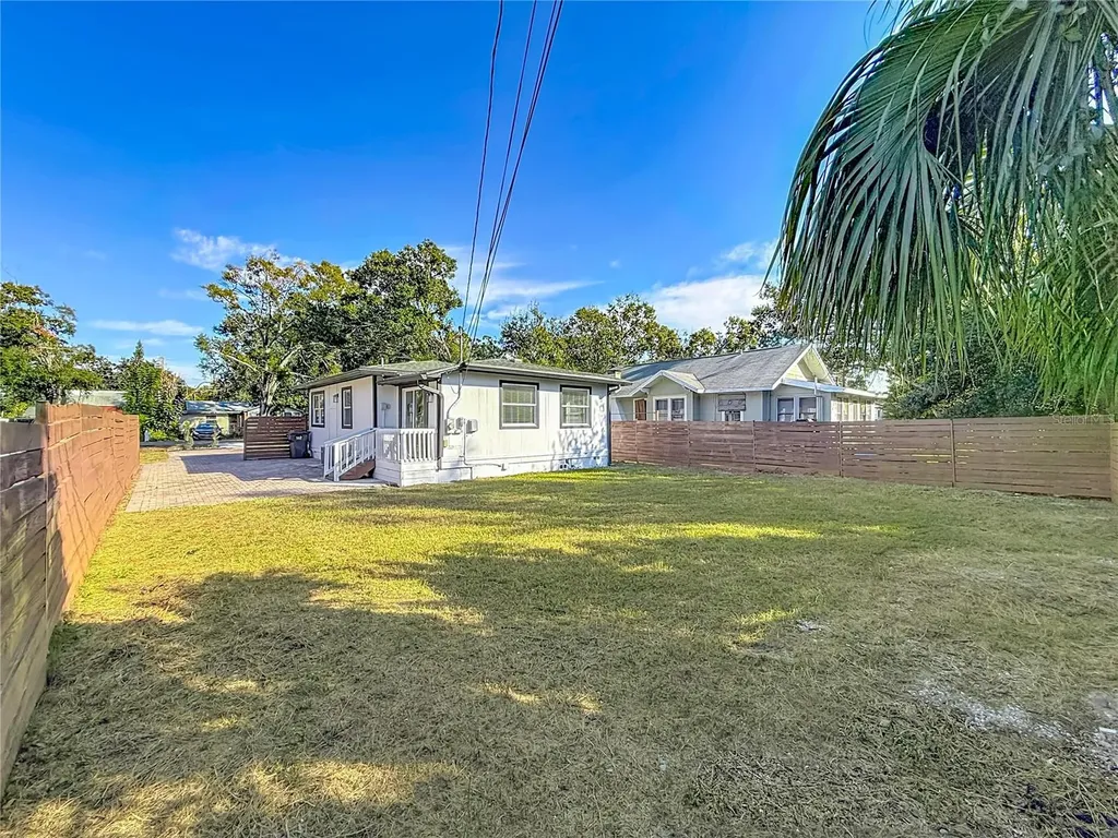 6532 30th Street N St Petersburg FL 33702