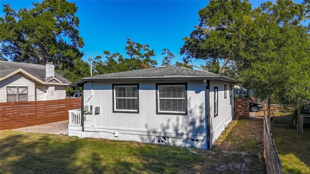 6532 30th Street N St Petersburg FL 33702