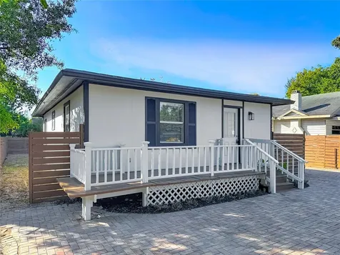 6532 30th Street N St Petersburg FL 33702