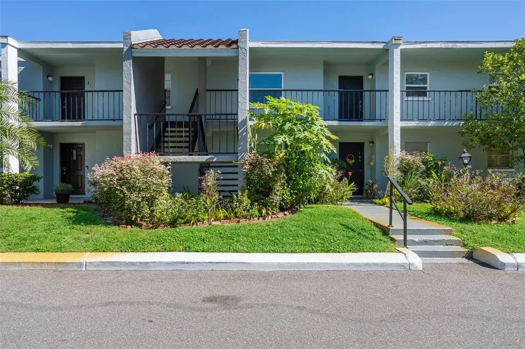 14421 Americana Circle Tampa FL 33613