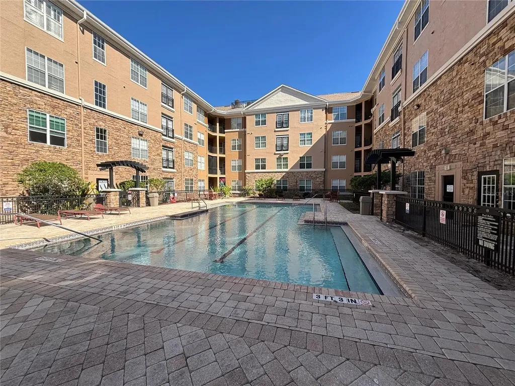 4221 W Spruce Street Tampa FL 33607