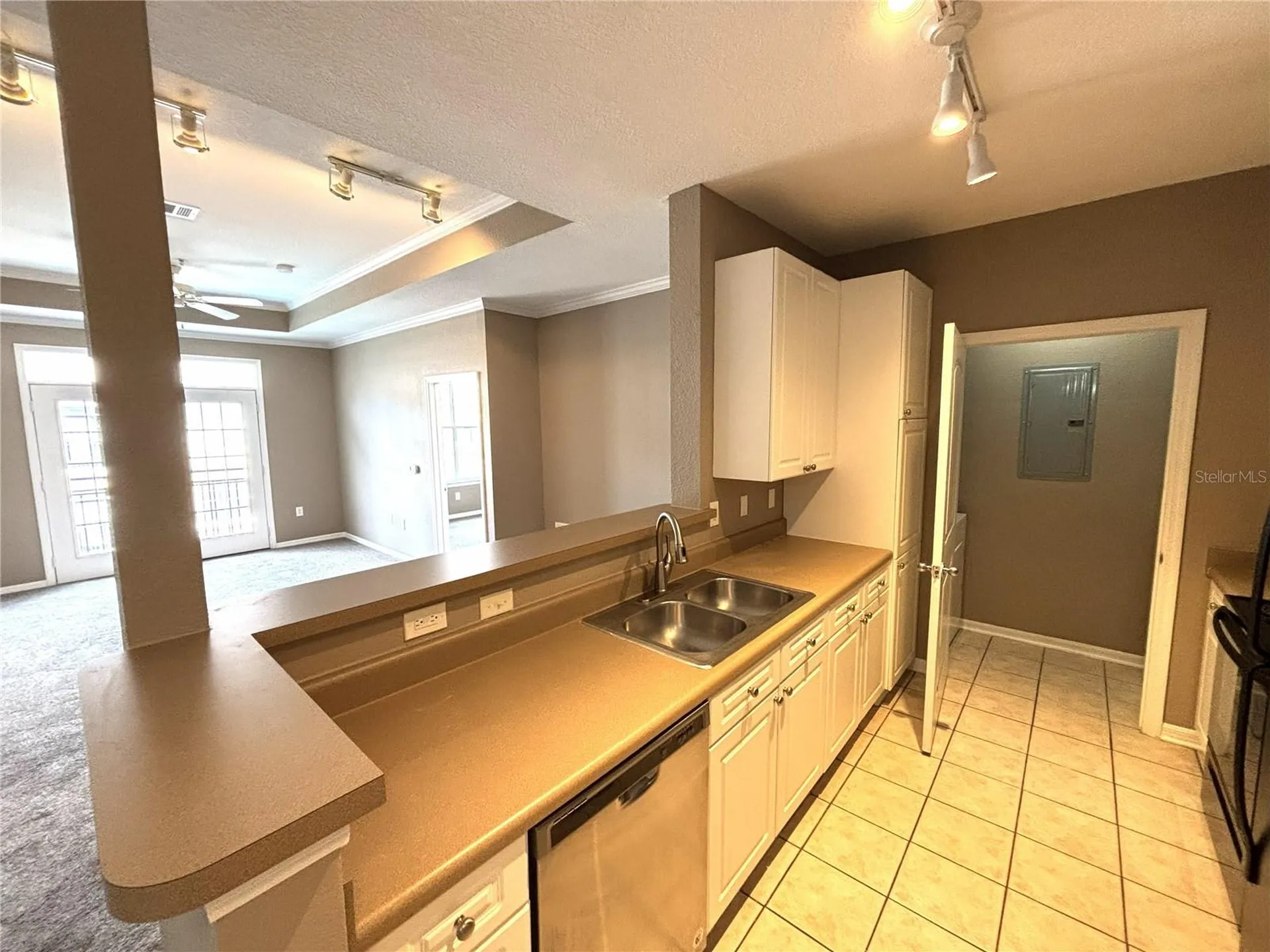 4221 W Spruce Street Tampa FL 33607