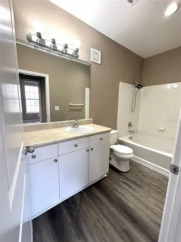 4221 W Spruce Street Tampa FL 33607