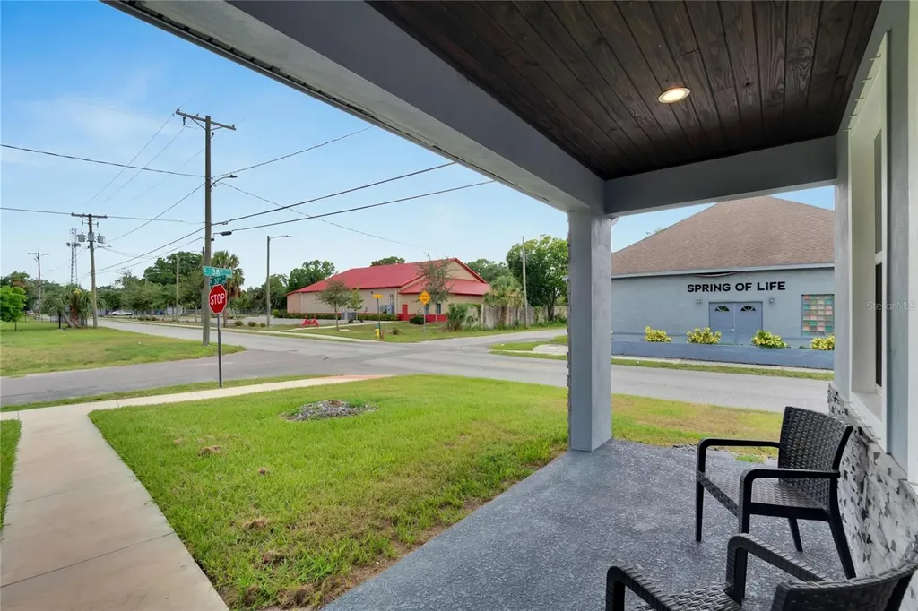 3002 E 38th Avenue Tampa FL 33610
