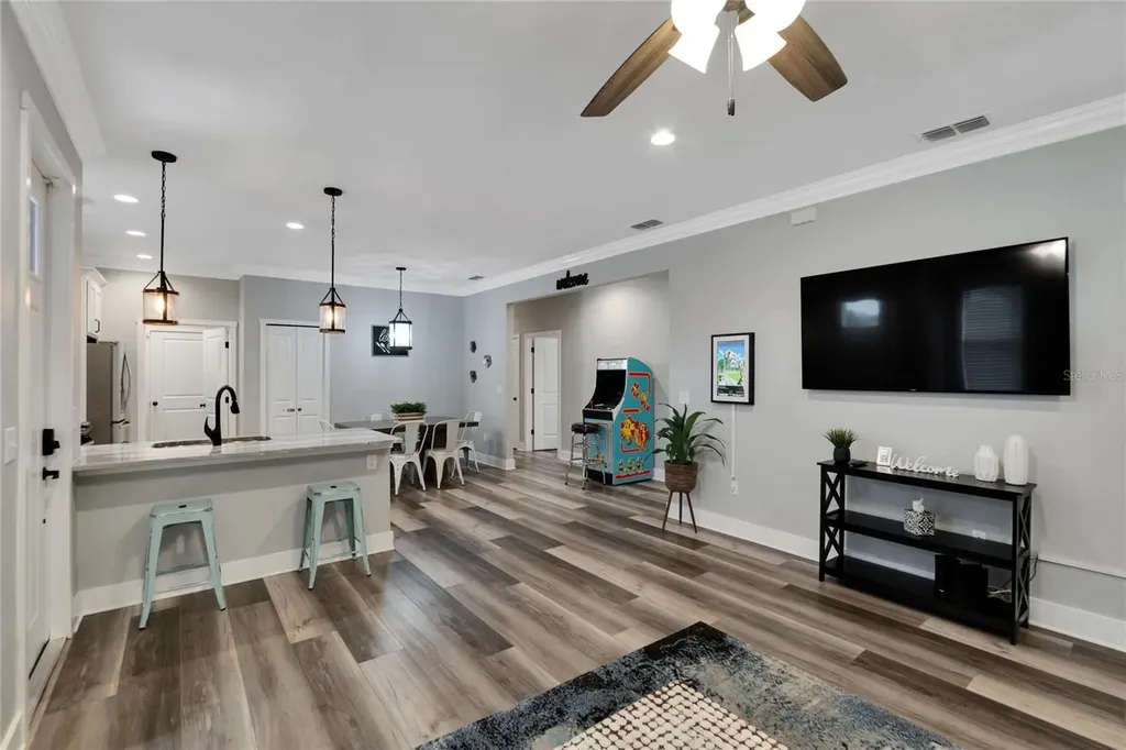 3002 E 38th Avenue Tampa FL 33610