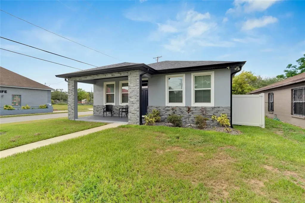 3002 E 38th Avenue Tampa FL 33610