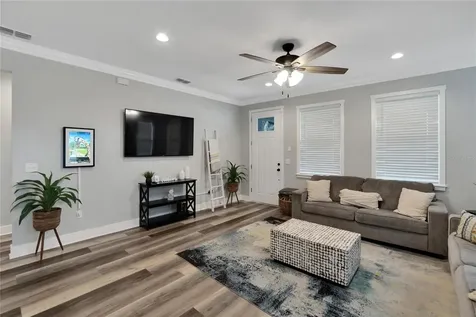 3002 E 38th Avenue Tampa FL 33610