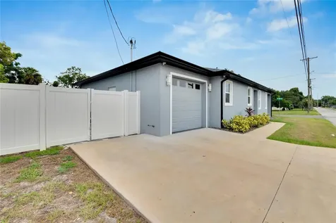 3002 E 38th Avenue Tampa FL 33610