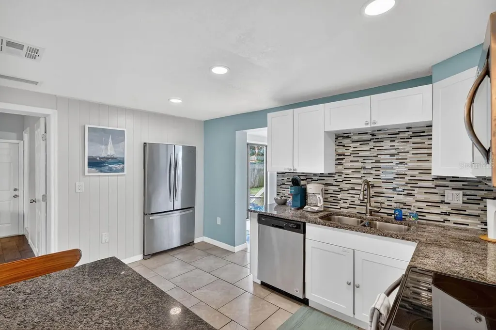 6320 Case Avenue Bradenton FL 34207