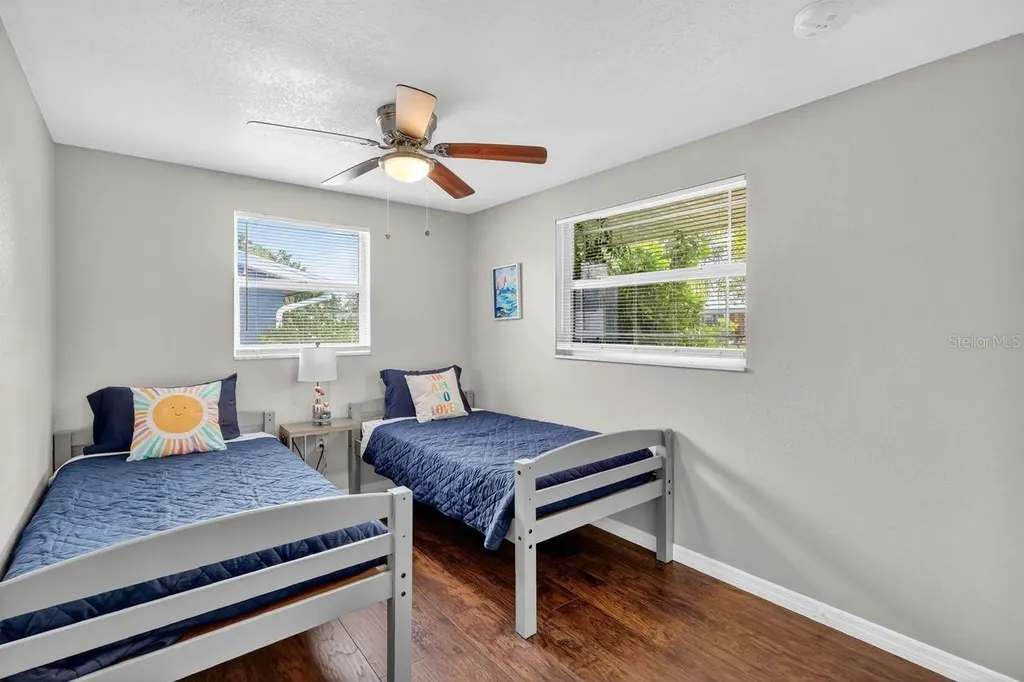 6320 Case Avenue Bradenton FL 34207