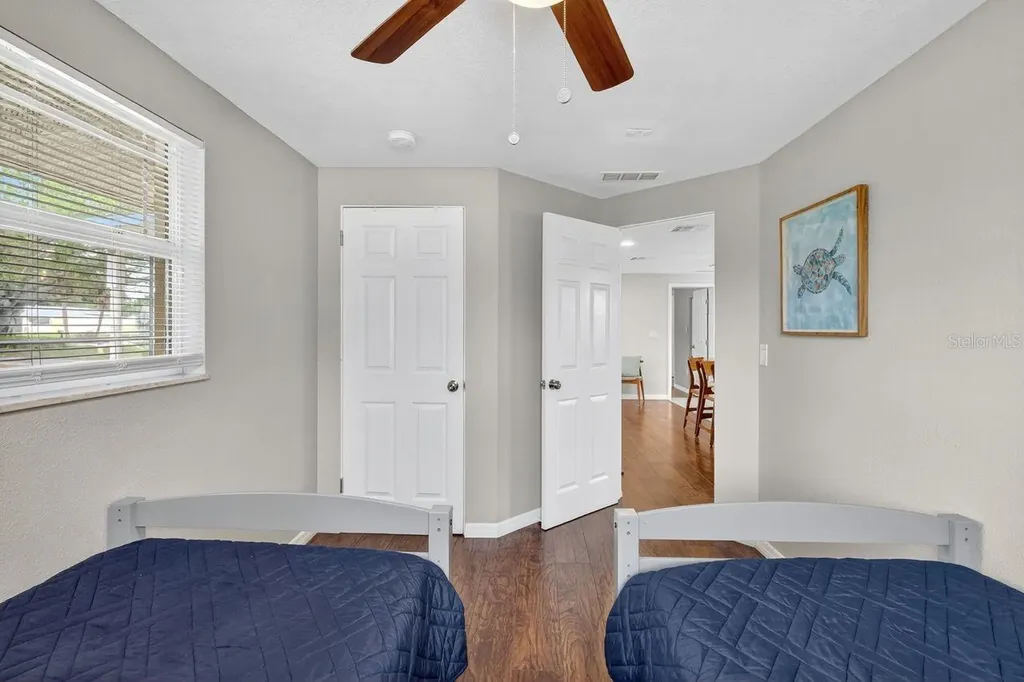 6320 Case Avenue Bradenton FL 34207