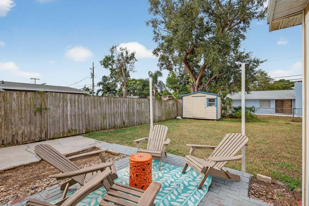 6320 Case Avenue Bradenton FL 34207