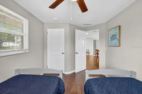 6320 Case Avenue Bradenton FL 34207