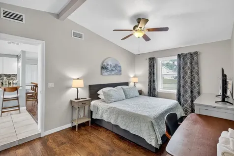 6320 Case Avenue Bradenton FL 34207