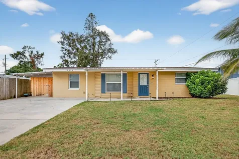 6320 Case Avenue Bradenton FL 34207