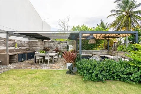 24-25 Harbour View Humacao PR 00791