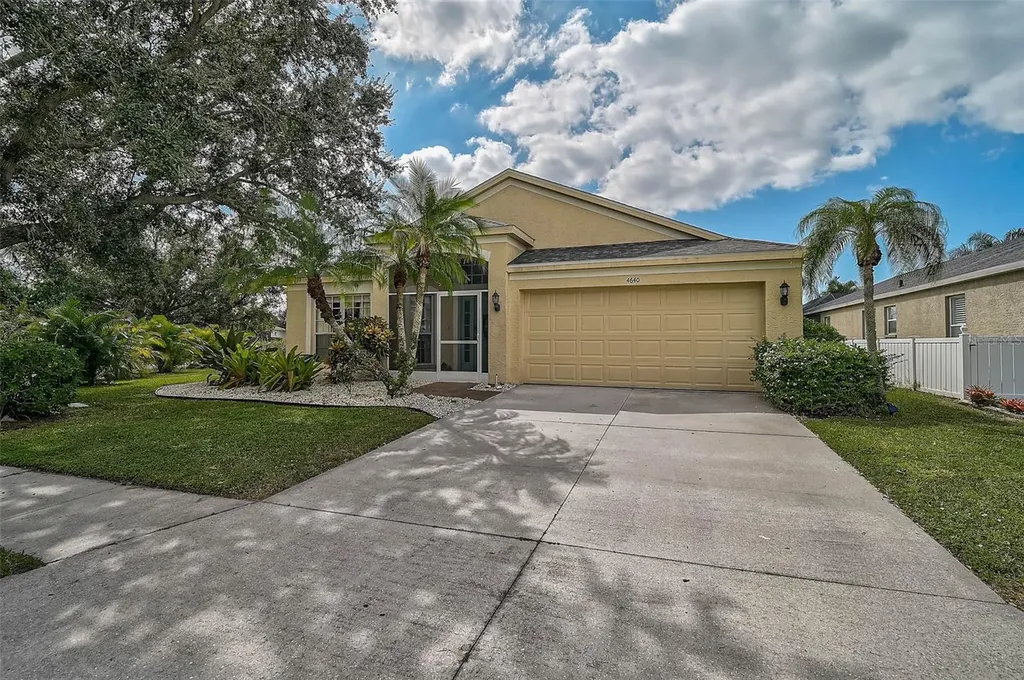 4640 Sanibel Way Bradenton FL 34203