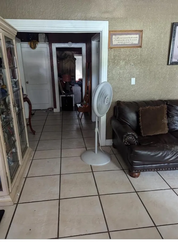2415 E 21st Avenue Tampa FL 33605