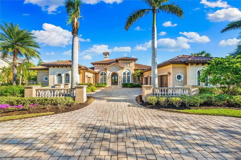 8376 Catamaran Circle Lakewood Ranch FL 34202