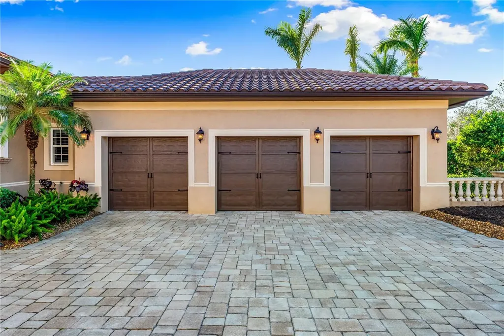8376 Catamaran Circle Lakewood Ranch FL 34202