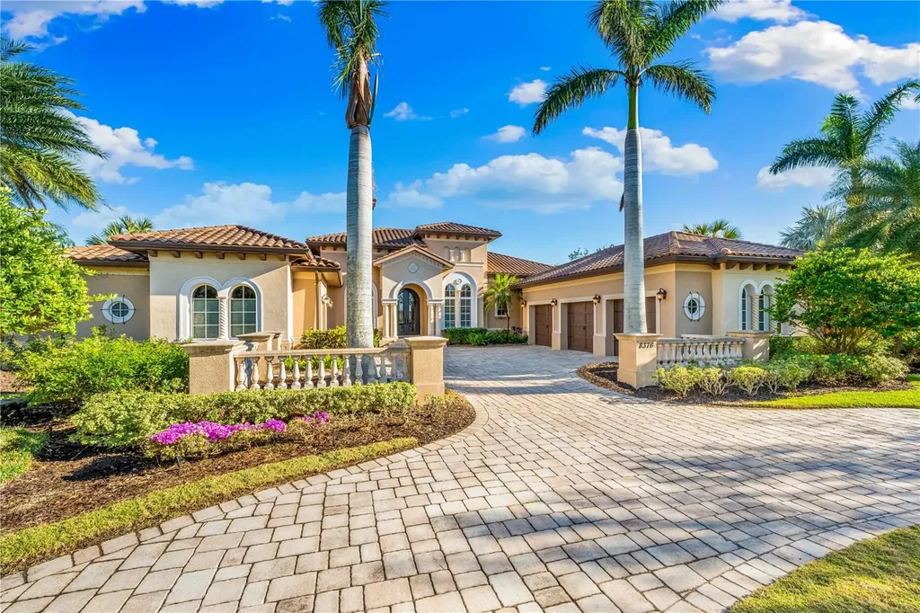8376 Catamaran Circle Lakewood Ranch FL 34202