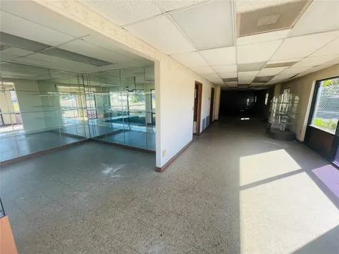 617 N John Young Parkway Kissimmee FL 34741