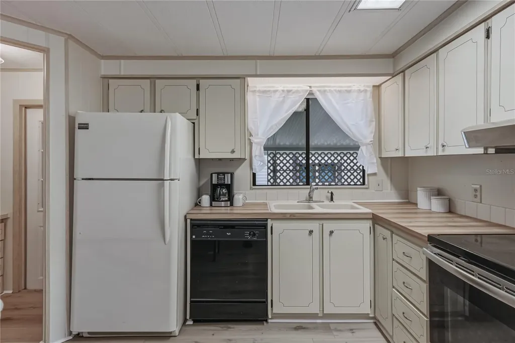 35826 Pradera Drive Zephyrhills FL 33541