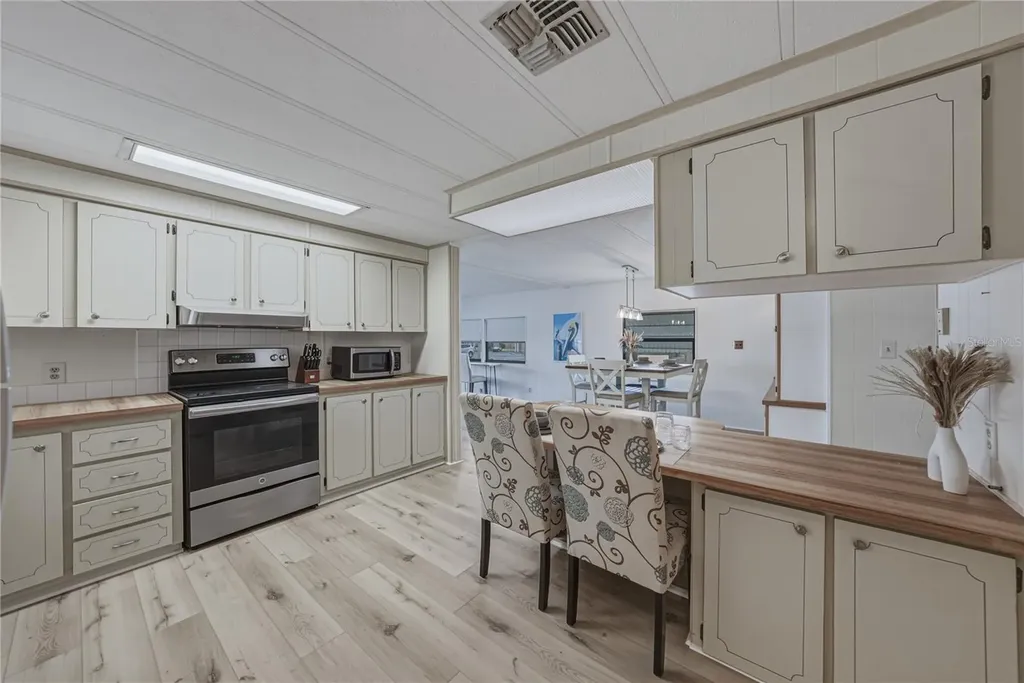 35826 Pradera Drive Zephyrhills FL 33541