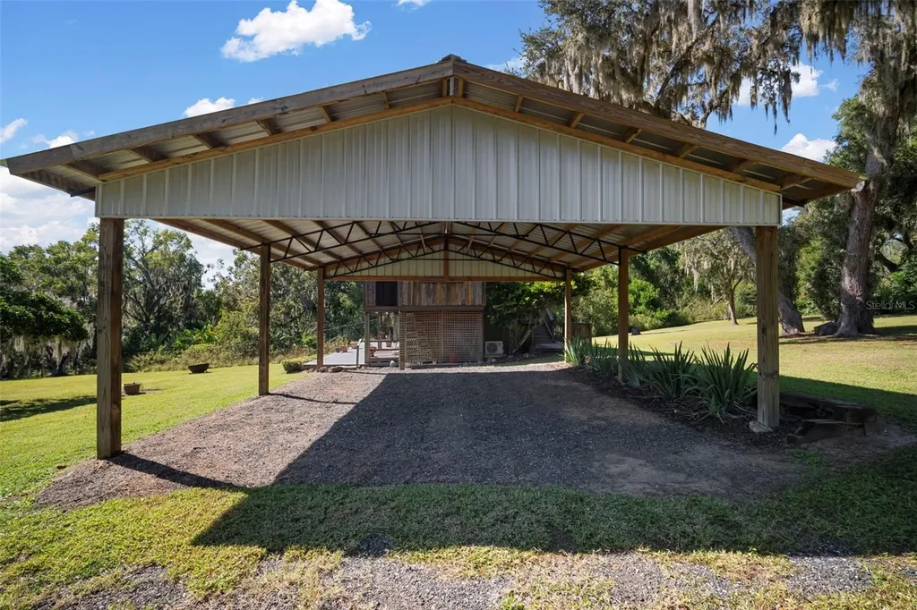 32854 Lister Road Dade City FL 33523
