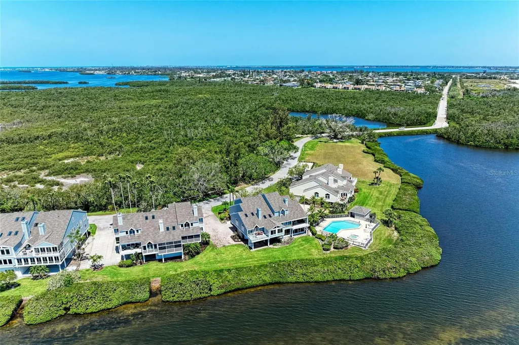 12 Tidy Island Boulevard Bradenton FL 34210