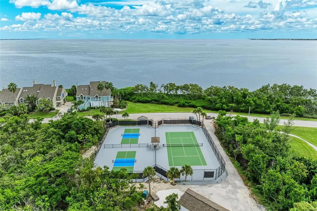 12 Tidy Island Boulevard Bradenton FL 34210