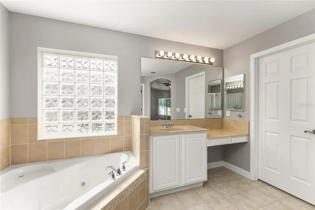2026 Oakbend Drive Eustis FL 32726