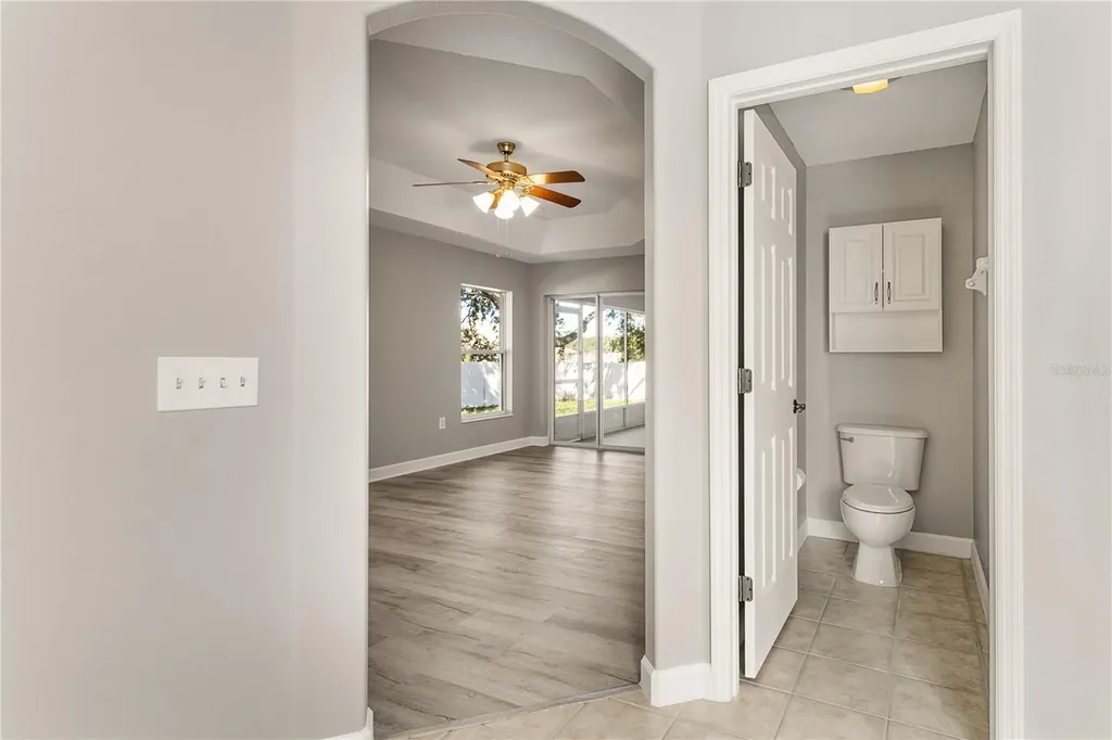2026 Oakbend Drive Eustis FL 32726