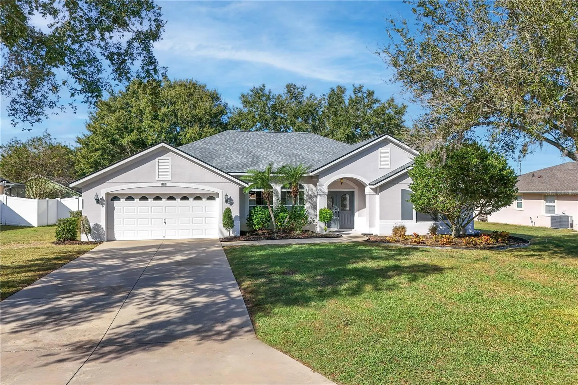 2026 Oakbend Drive Eustis FL 32726