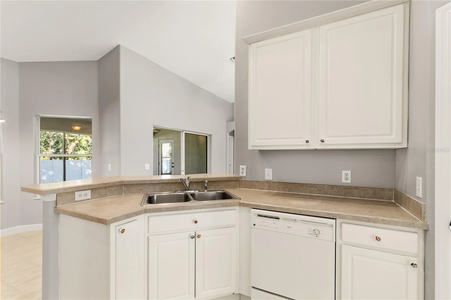 2026 Oakbend Drive Eustis FL 32726