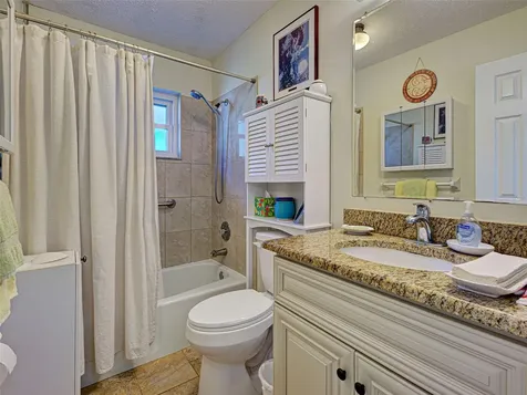 790 Coral Way Englewood FL 34223
